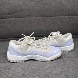 Air Jordan 11 Retro Low Pure violet